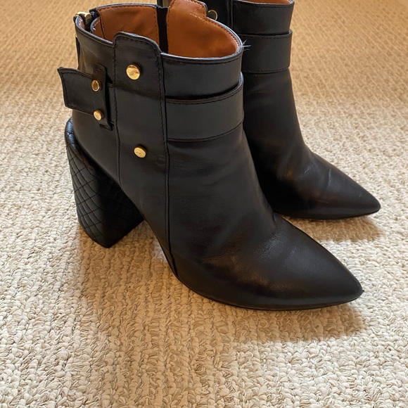 BCBG black quilted heeled booties size 37 - Picture 4 of 4